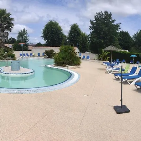 Camping Les Bruyeres Parque de Campismo Sainte-Eulalie-en-Born