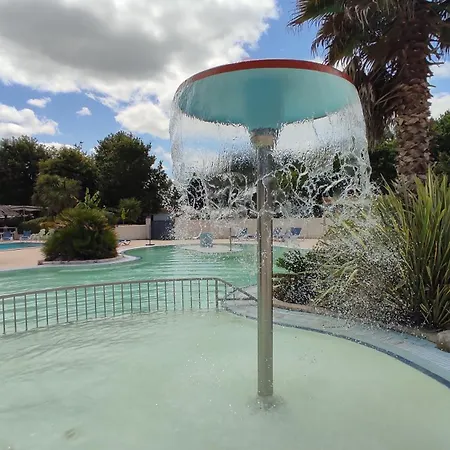 Camping Les Bruyeres Parque de Campismo Sainte-Eulalie-en-Born