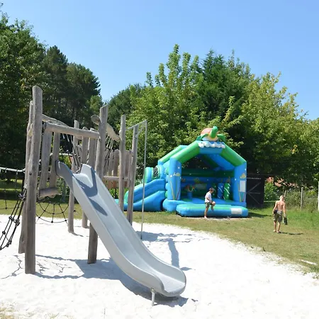 Parque de Campismo Camping Les Bruyeres