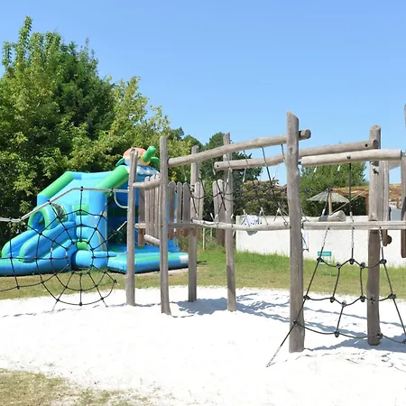 Parque de Campismo Camping Les Bruyeres *