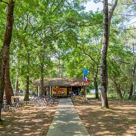 Camping Les Bruyeres