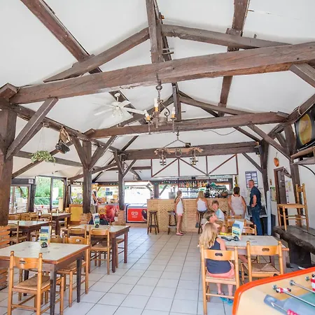 Parque de Campismo Camping Les Bruyeres *