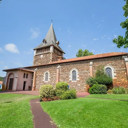 Camping Les Bruyeres Sainte-Eulalie-en-Born