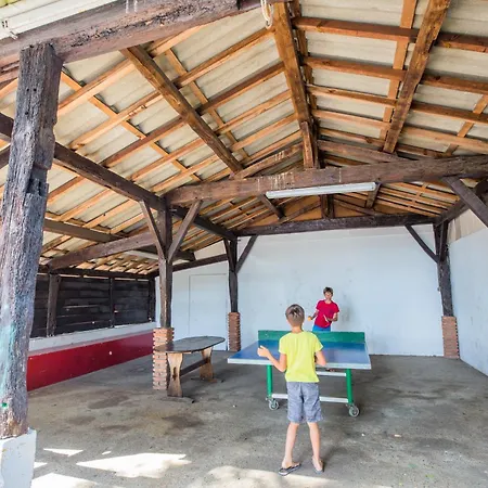 Camping Les Bruyeres Sainte-Eulalie-en-Born