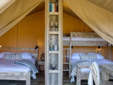 Camping Les Bruyeres Parque de Campismo *
