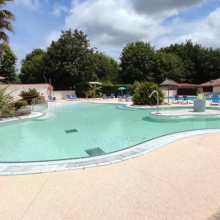 Camping Les Bruyeres