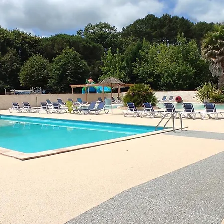 Parque de Campismo Camping Les Bruyeres *