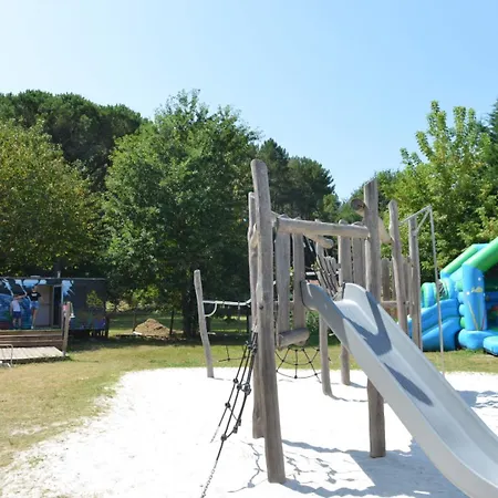 Camping Les Bruyeres