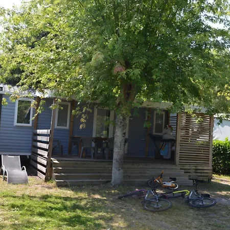Camping Les Bruyeres Sainte-Eulalie-en-Born